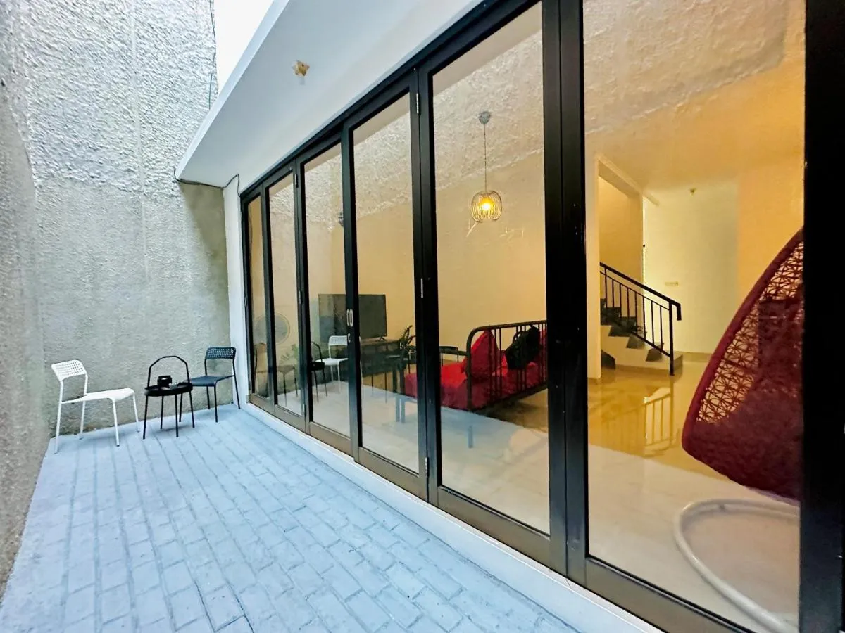 Image 2 of 4-Bedroom Home in South Jakarta Nuansa Swadarma Residence by Le Ciel Hospitality