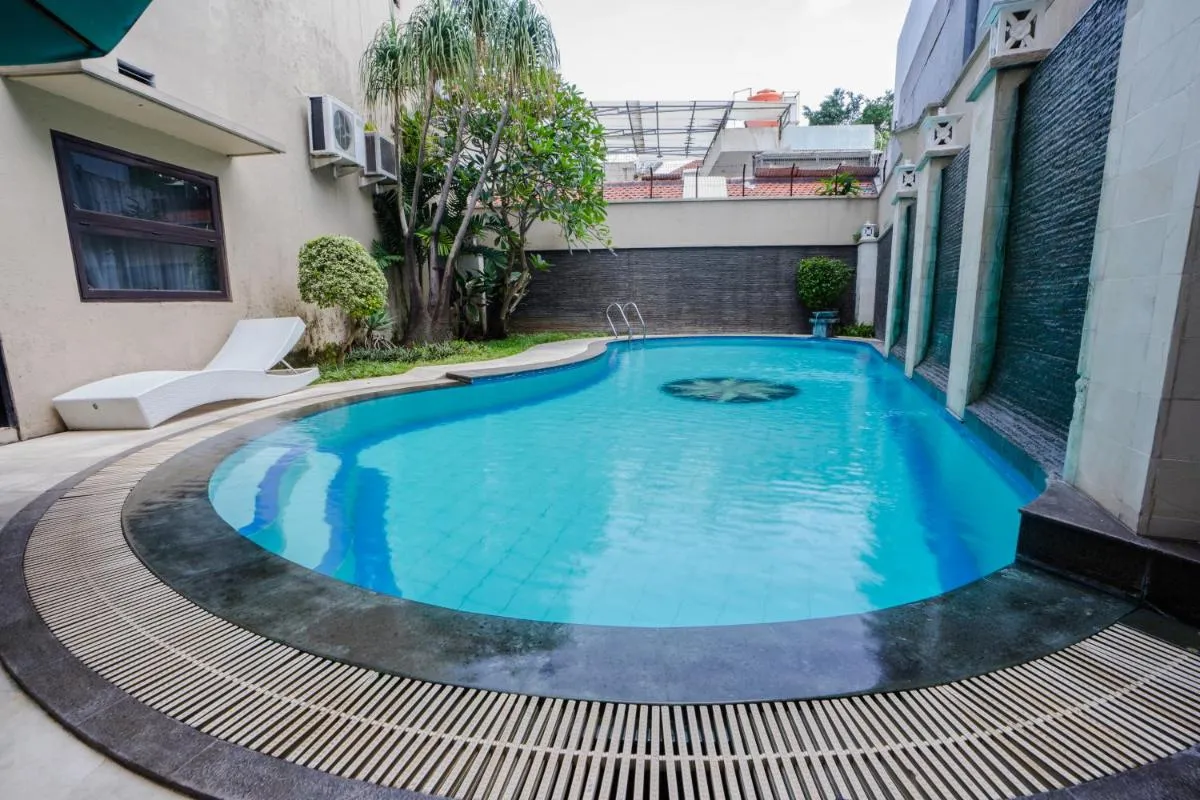 Image 3 of ARCS House Menteng by Jambuluwuk