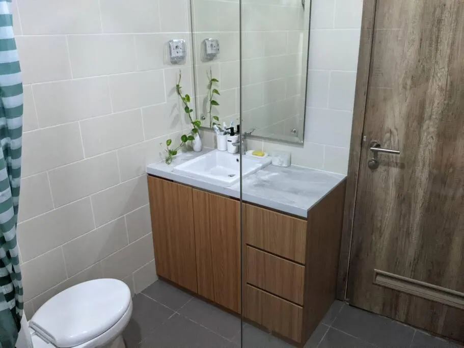 Image 2 of Apt Pejaten Park 1 BR Sage Smart TV, Netflix, Prime, Youtube