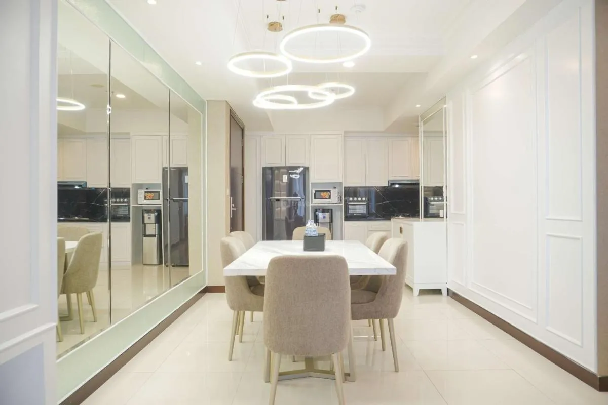 Image 4 of Best Spacious and Nice 3BR at 28th Floor Casa Grande Apartment By Travelio