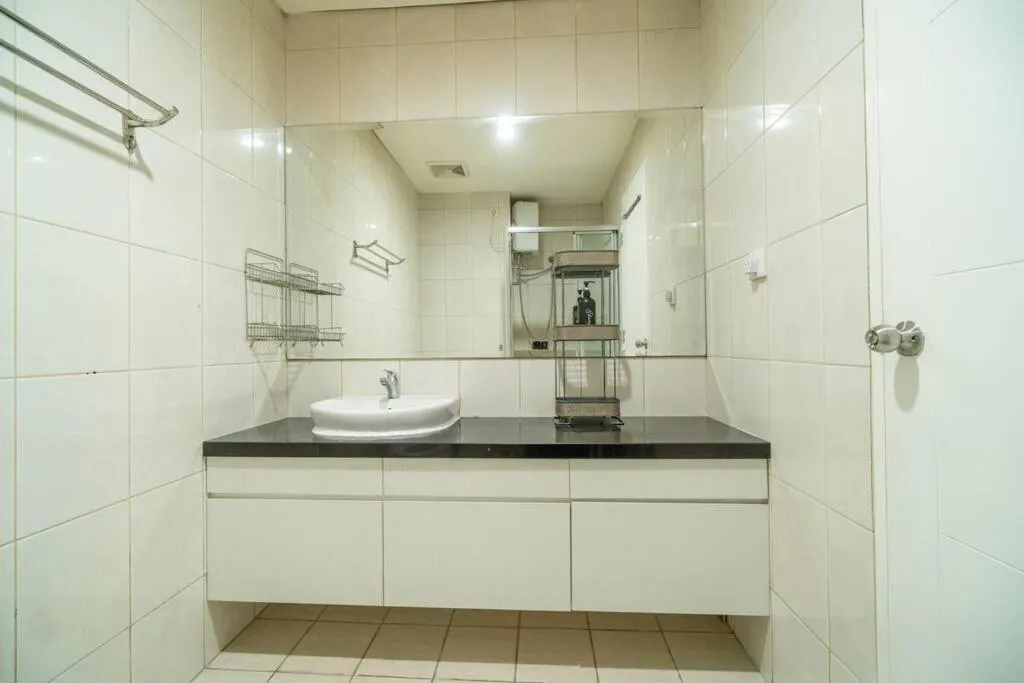 Image 2 of Bright & Stylish Studio in central Jakarta, SCBD