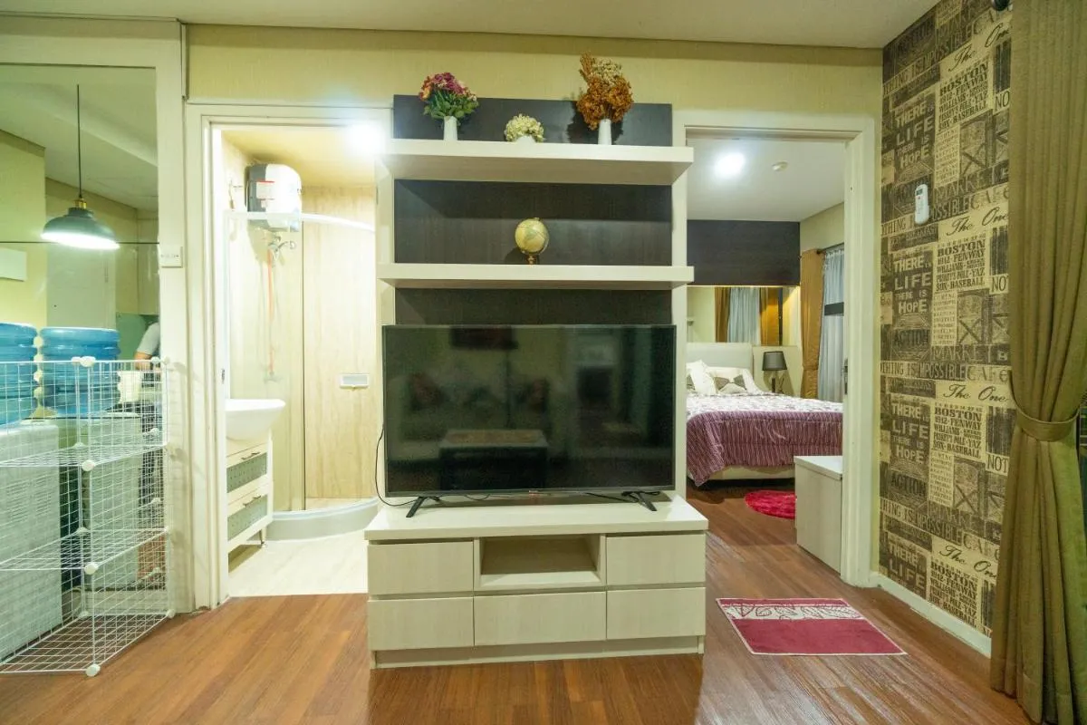 Image 2 of Comfy & Modern 1BR At Central