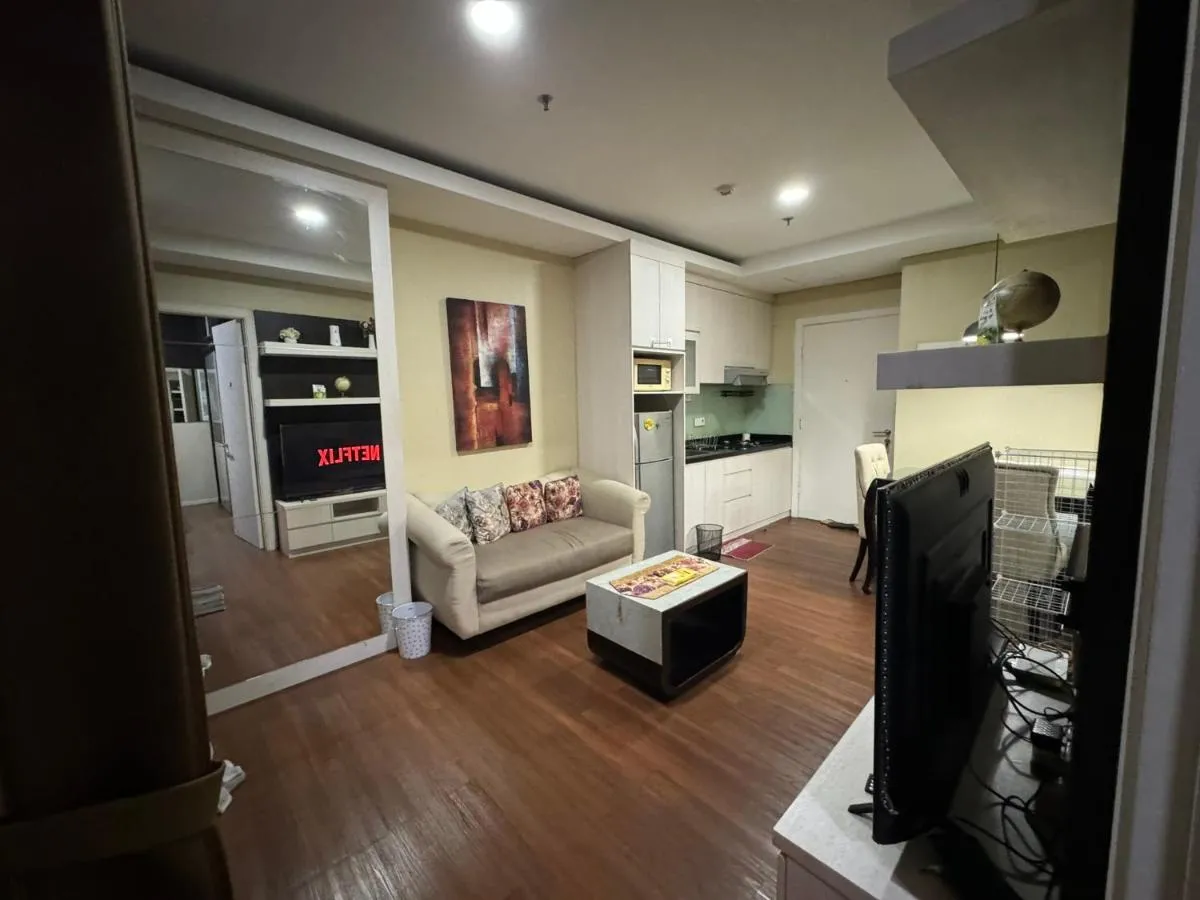 Image 4 of Comfy & Stylish 1BR At Central