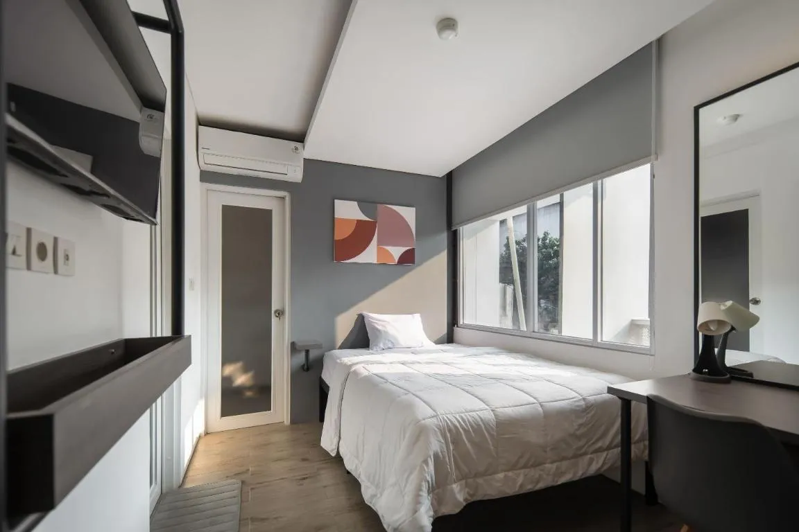 Image of Cove Art Living