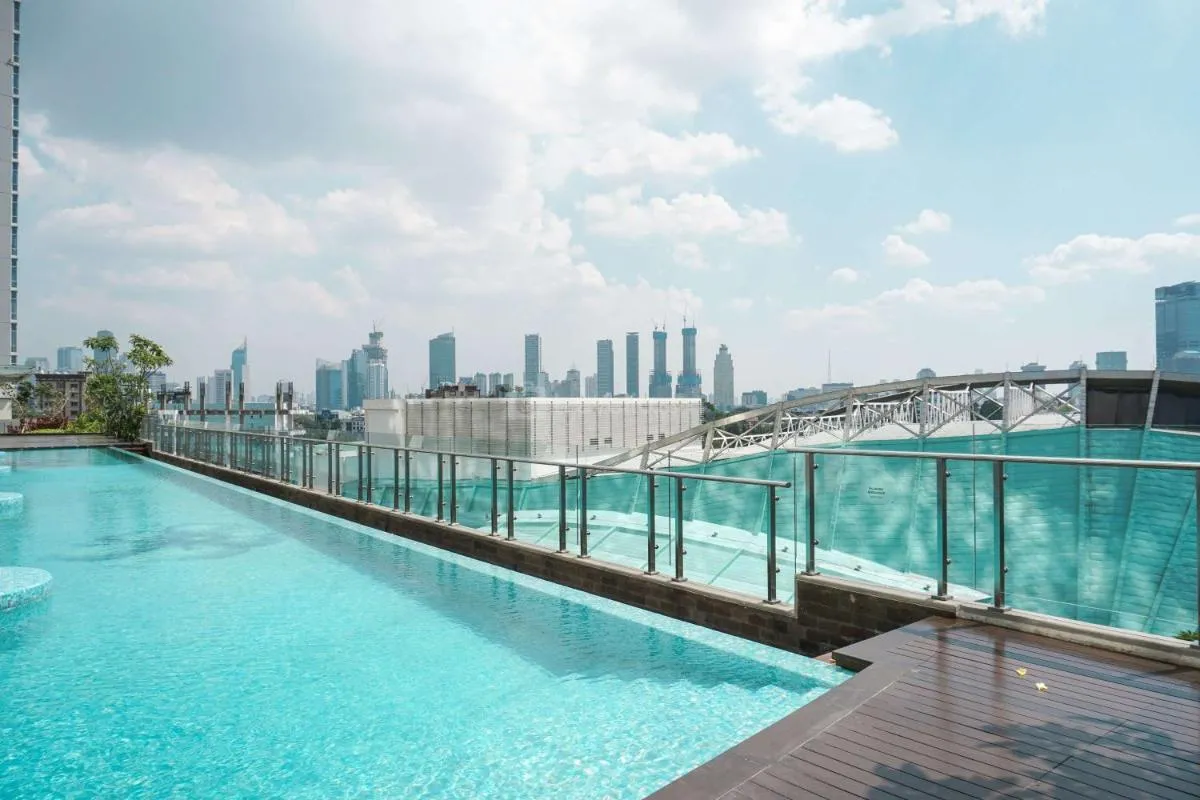 Image 3 of Good Deal and Comfortable Studio Menteng Park Apartment By Travelio