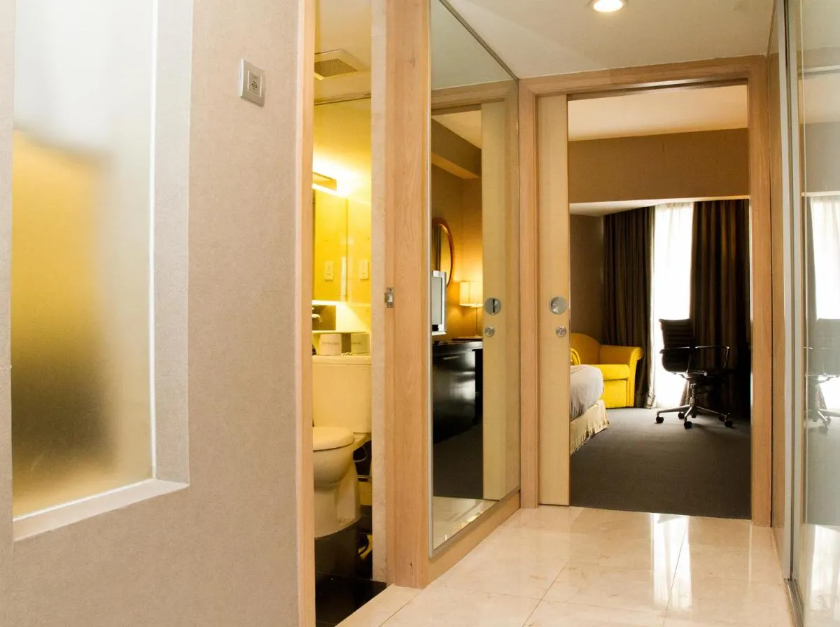 Image 2 of Grandkemang Hotel