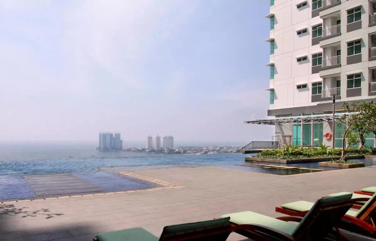 Image 6 of Green Bay Condominium by Kevin