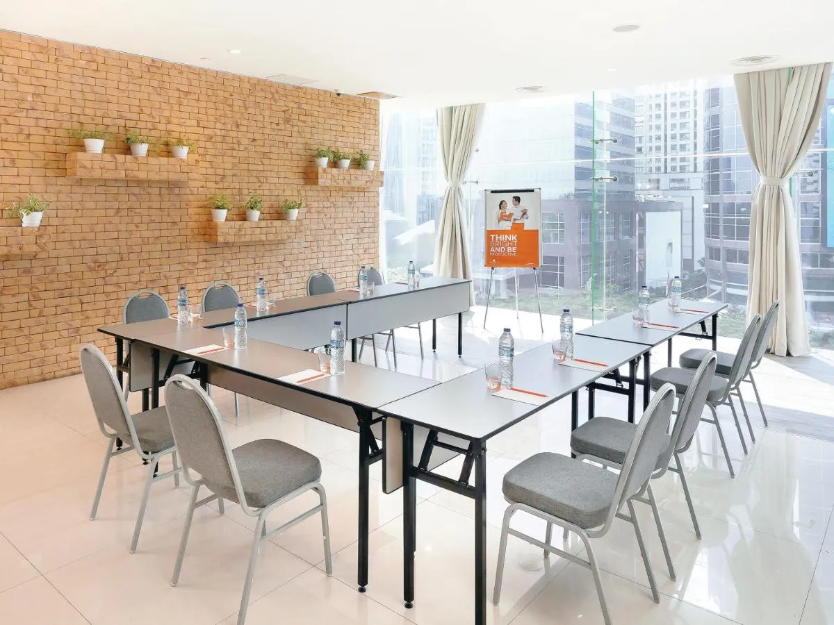 Image 2 of HARRIS Suites fx Sudirman