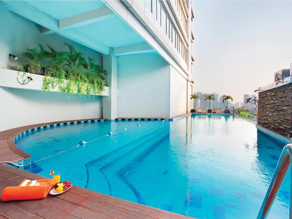 Image of HARRIS Suites fx Sudirman