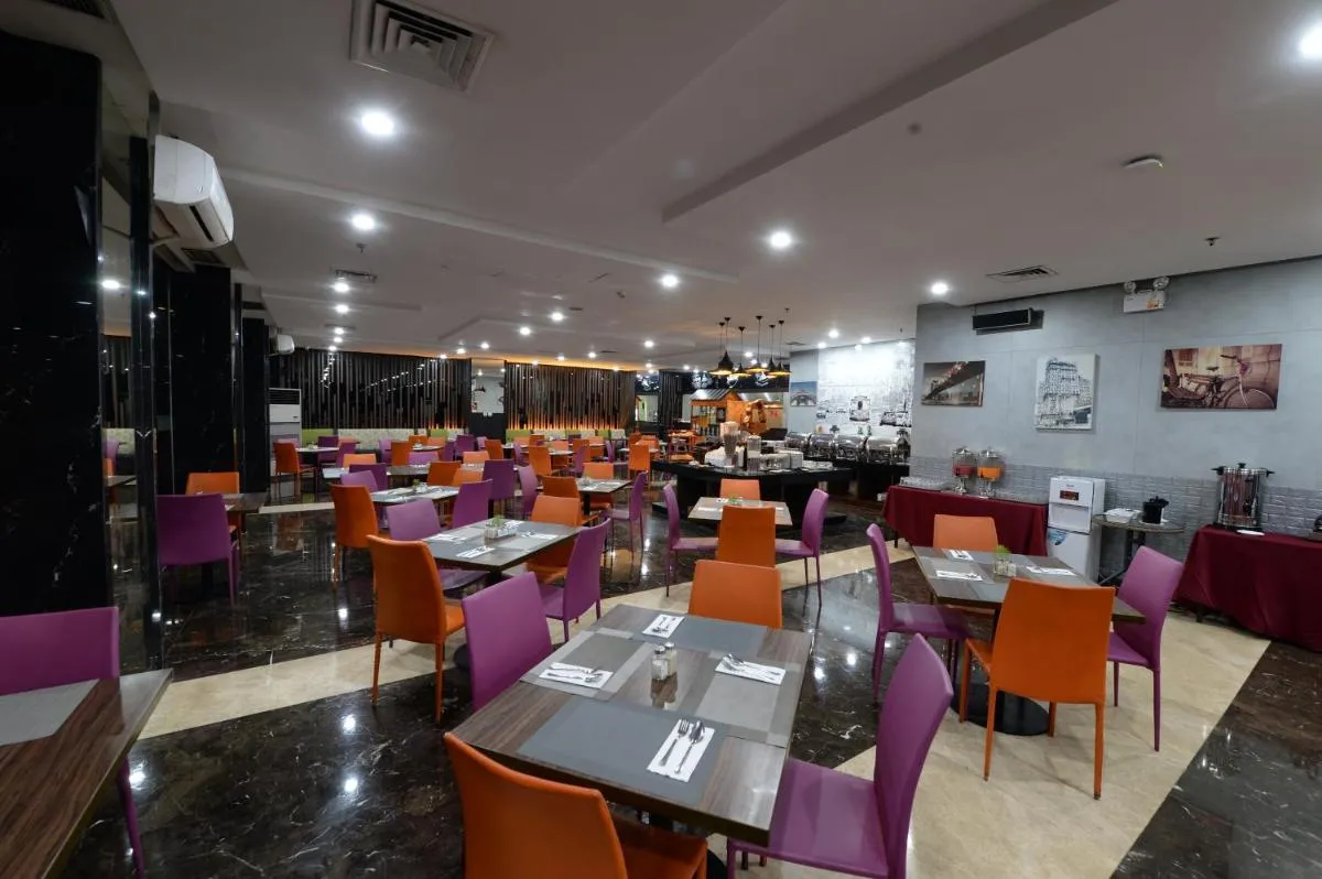 Image 3 of HORU HOTEL MANGGA DUA SQUARE