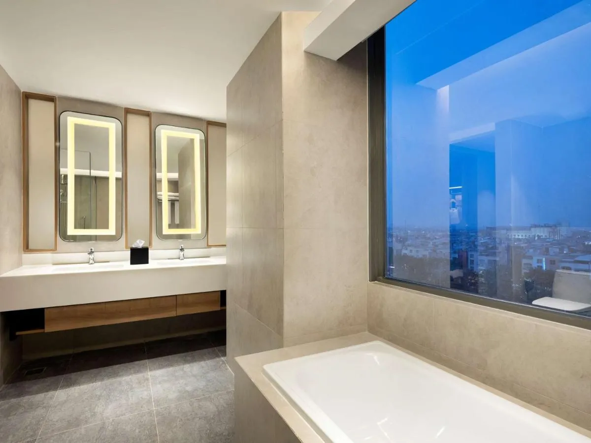 Image 2 of Hilton Garden Inn Jakarta Taman Palem