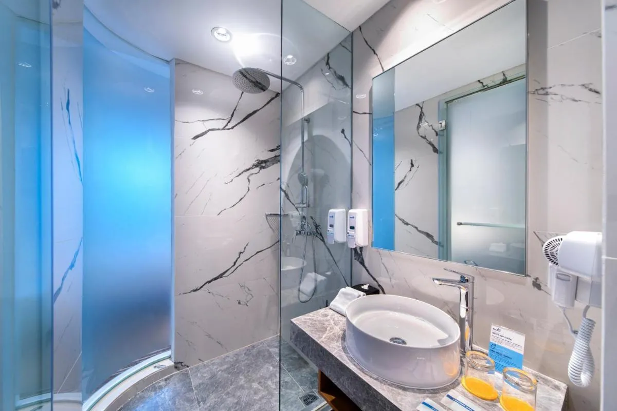Image 2 of Holiday Inn Express Jakarta Matraman, an IHG Hotel