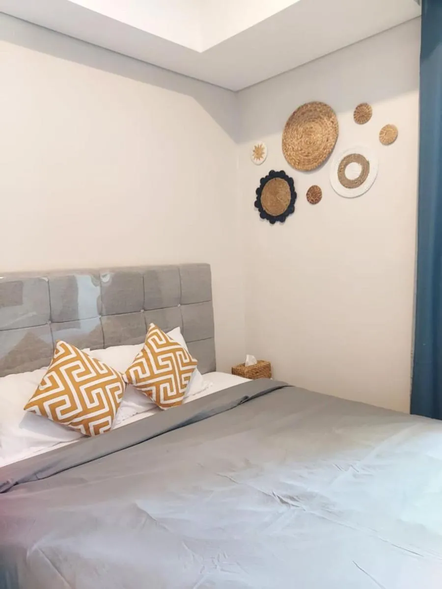 Image 2 of Homy studio room near taman anggrek