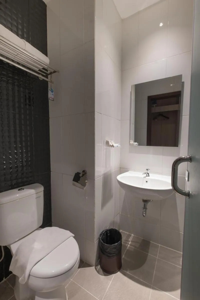 Image 3 of Hotel 88 ITC Fatmawati Jakarta By WH