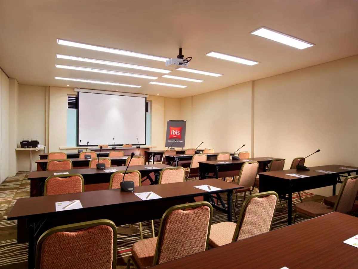Image 6 of Ibis Jakarta Senen