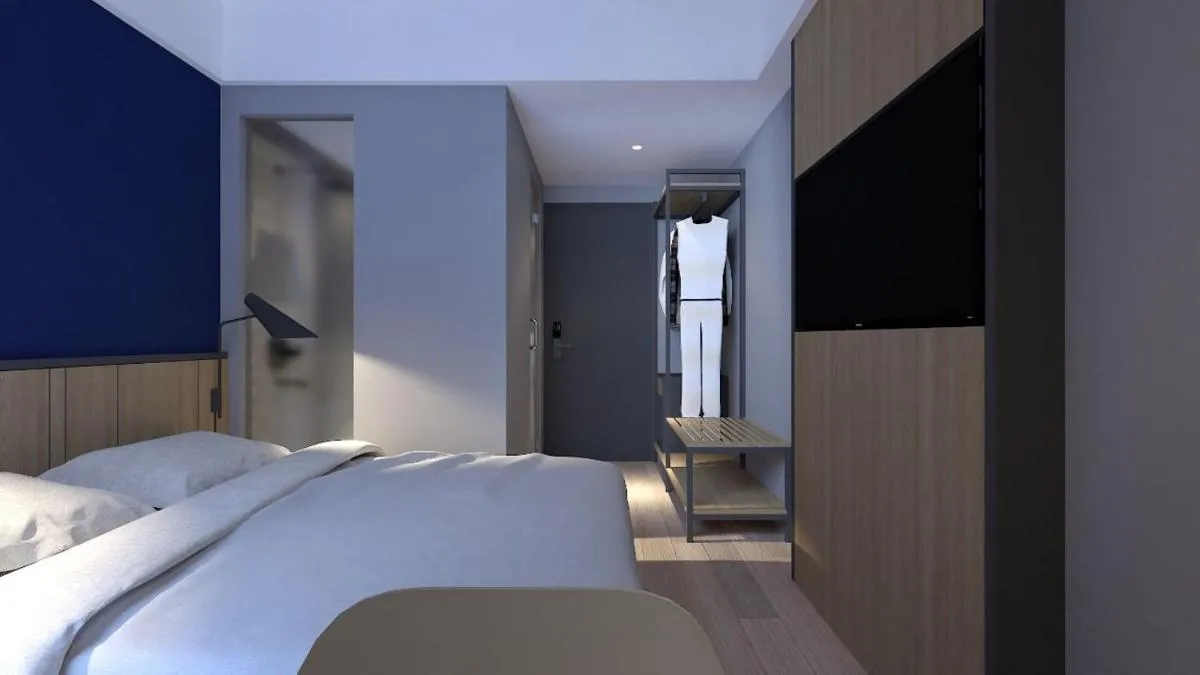 Image 5 of LeGreen Suite Sudirman