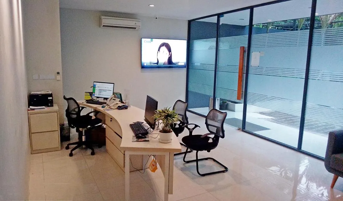 Image 2 of LeGreen Suite Sudirman