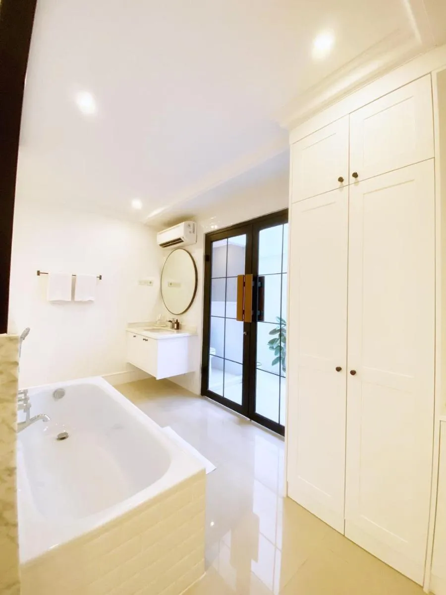 Image 5 of Loewys Home Tanjung Duren Jakarta Barat