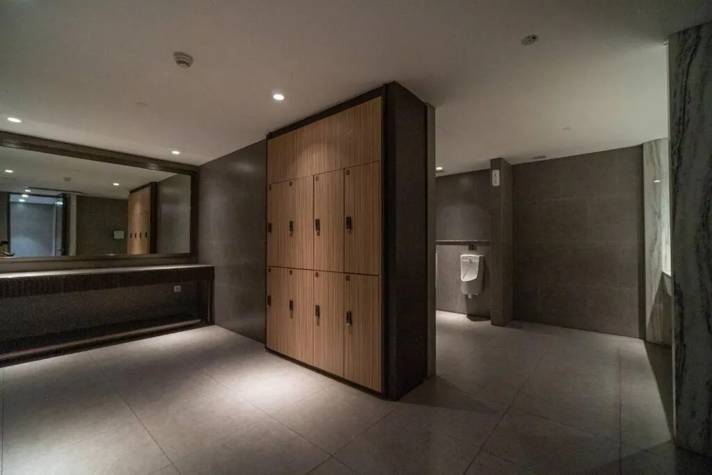 Image 2 of Luxury & Bright 2BR Chianti Tower Mall Access