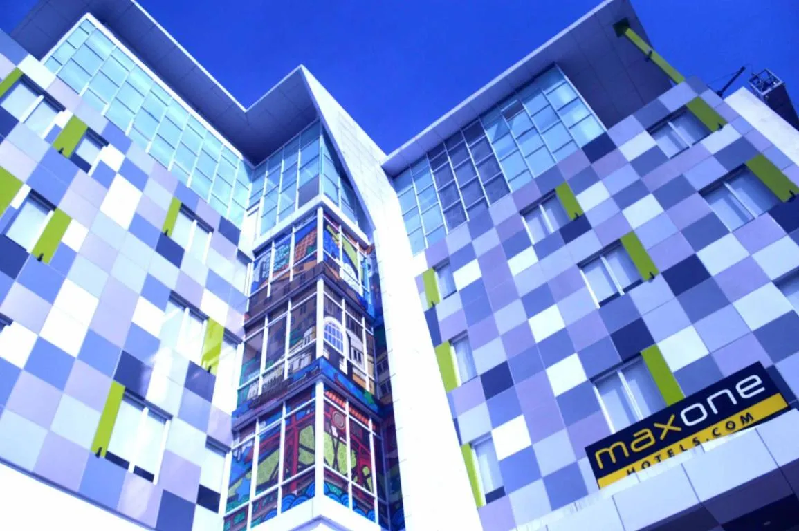 Image of MaxOne Signature Glodok Jakarta