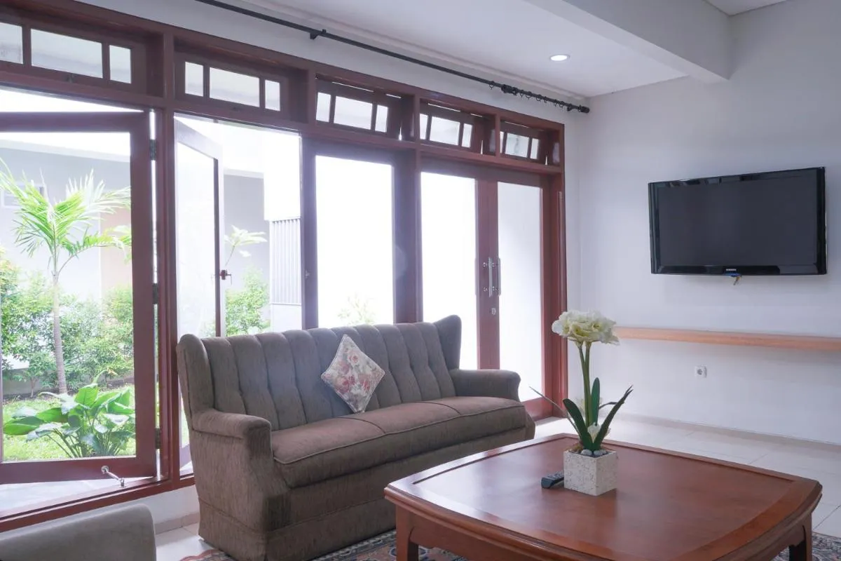 Image 4 of Mk House Tendean