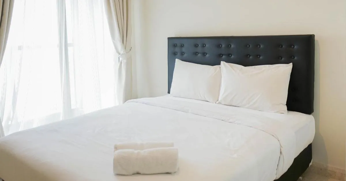 Image of New Furnished Studio Sea View @ Gold Coast Apartment By Travelio