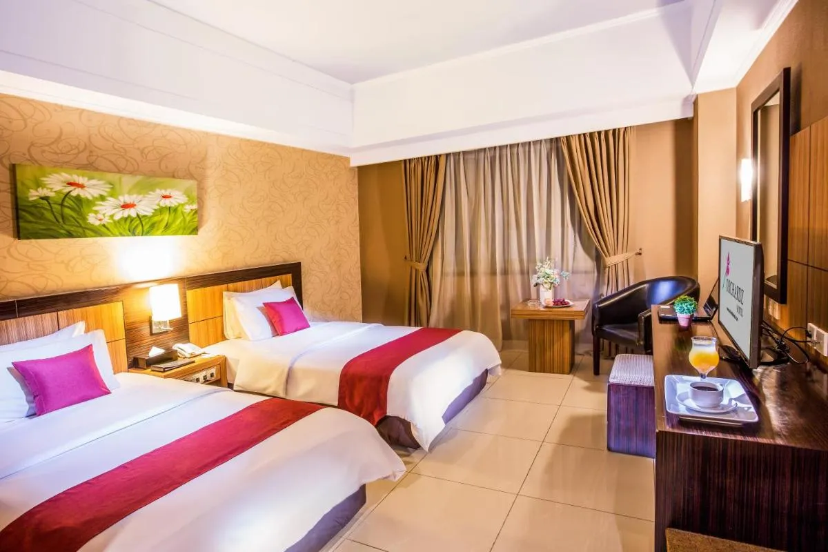 Image 1 of Orchardz Jayakarta