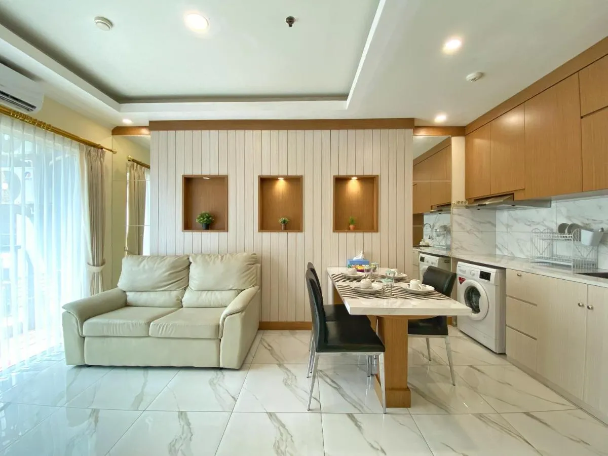 Image 4 of Ravarine Suite Apartment