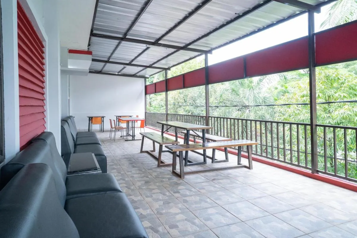 Image 4 of RedDoorz Plus near ITC Cempaka Mas 2