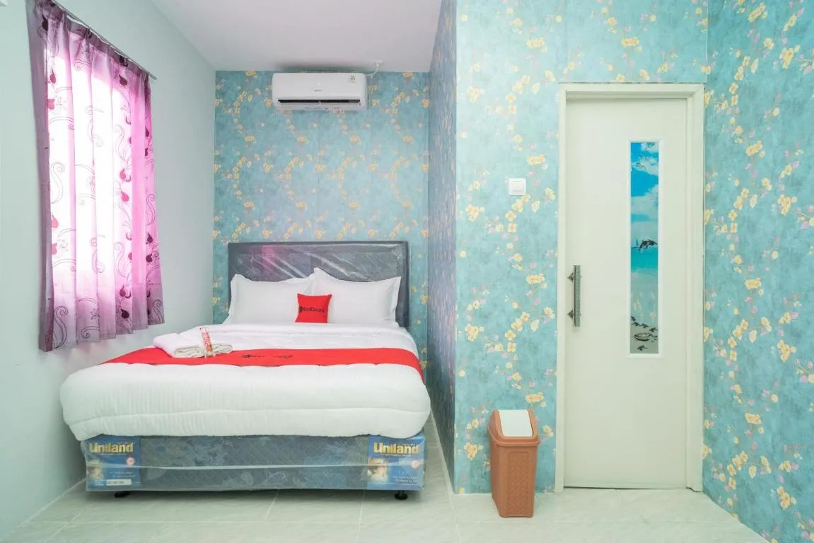 Image of RedDoorz Plus near ITC Cempaka Mas 2