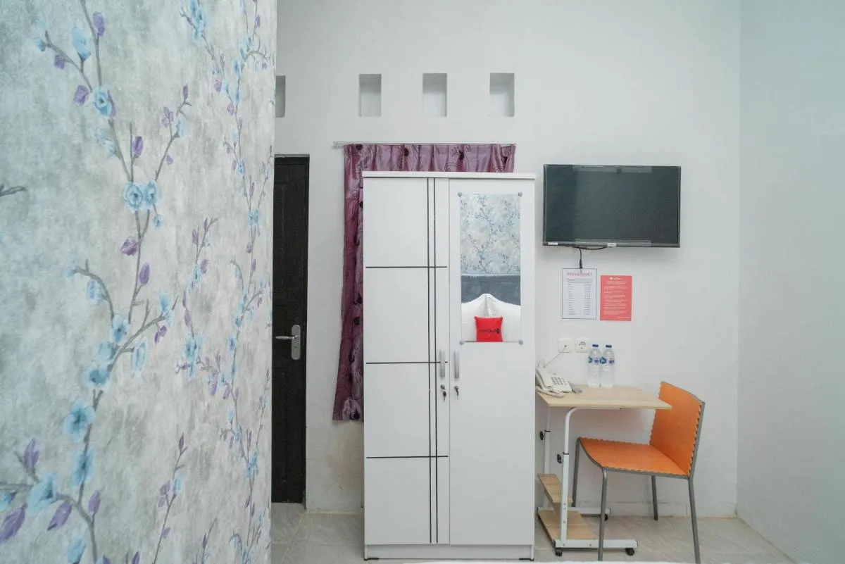 Image 3 of RedDoorz Plus near ITC Cempaka Mas 2