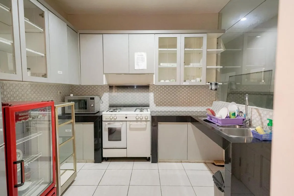 Image 3 of RedDoorz Premium near RS Pondok Indah La Maison
