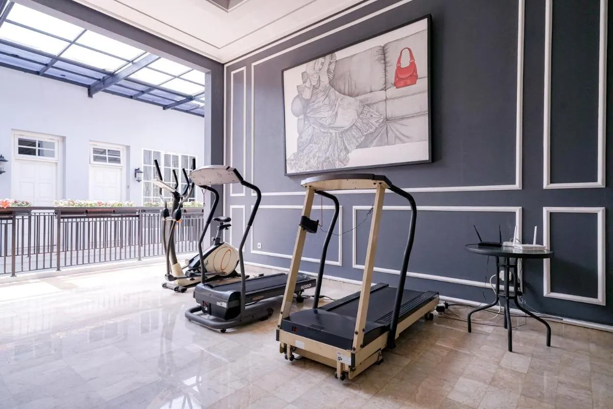 Image 4 of RedDoorz Premium near RS Pondok Indah La Maison