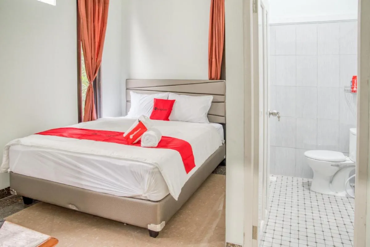 Image 2 of RedDoorz near Taman Mini Jakarta