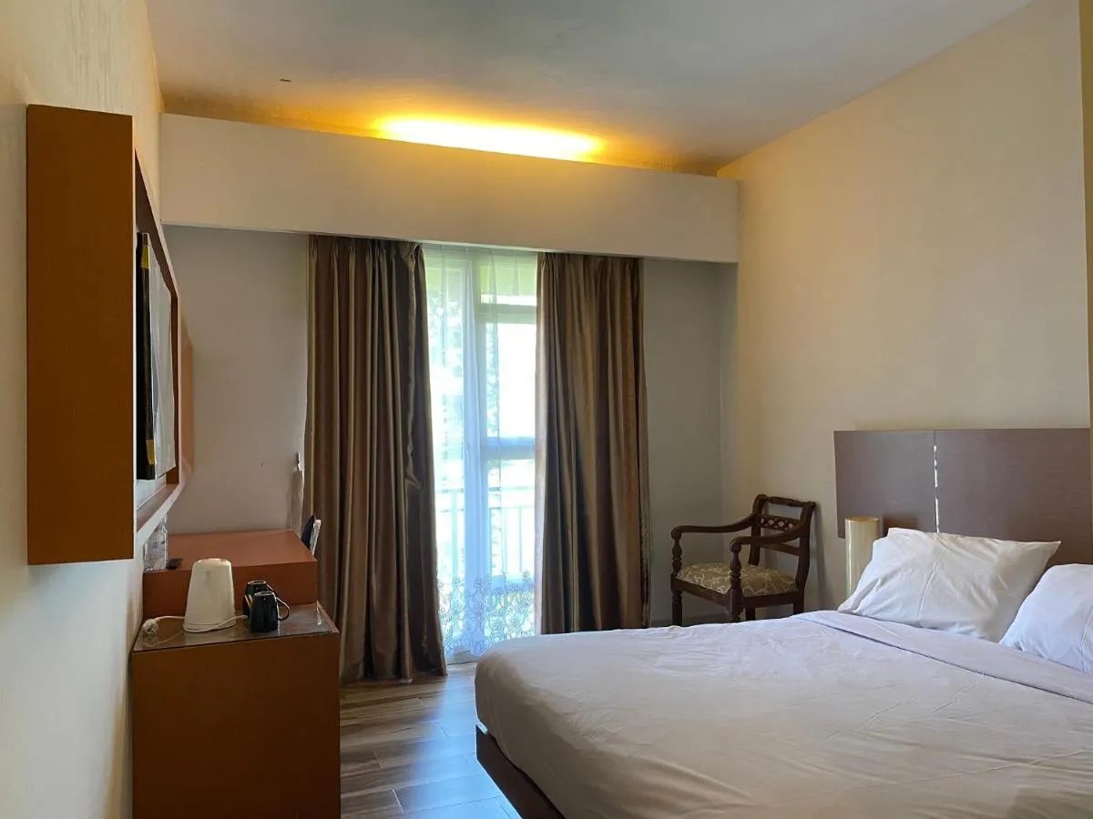 Image 4 of Regato Suites