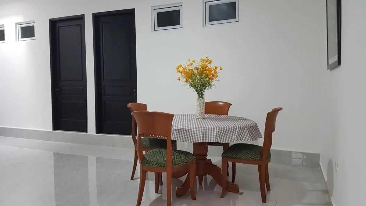 Image 2 of Rumah Benhil, Bendungan Hilir – Senayan