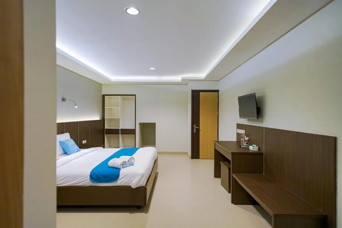 Image 1 of Sans Hotel Rumah Kita Daan Mogot by RedDoorz
