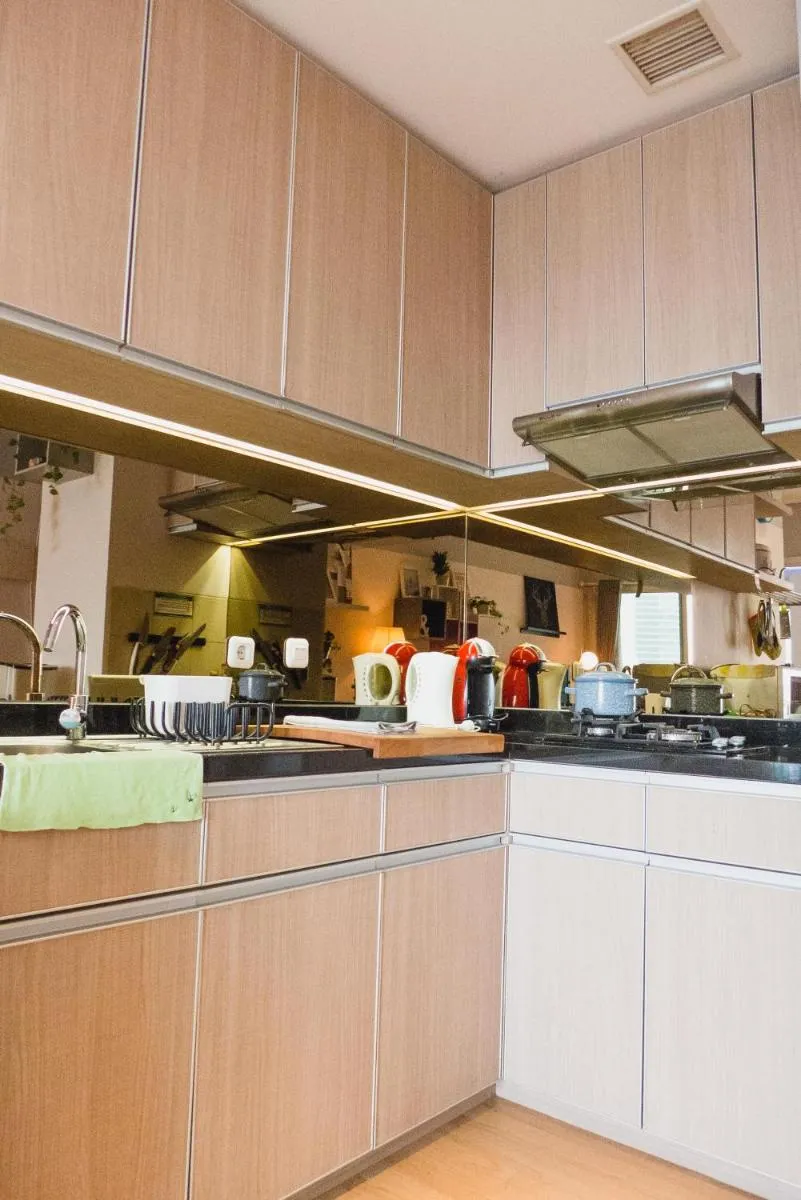 Image 3 of Scandi style flat in Central Jakarta, Gym & Pool