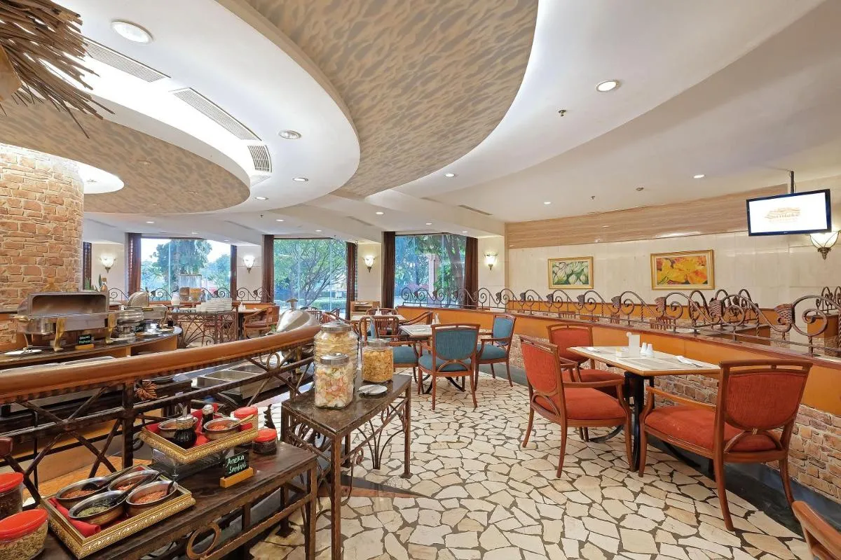 Image 3 of Sunlake Waterfront Resort & Convention