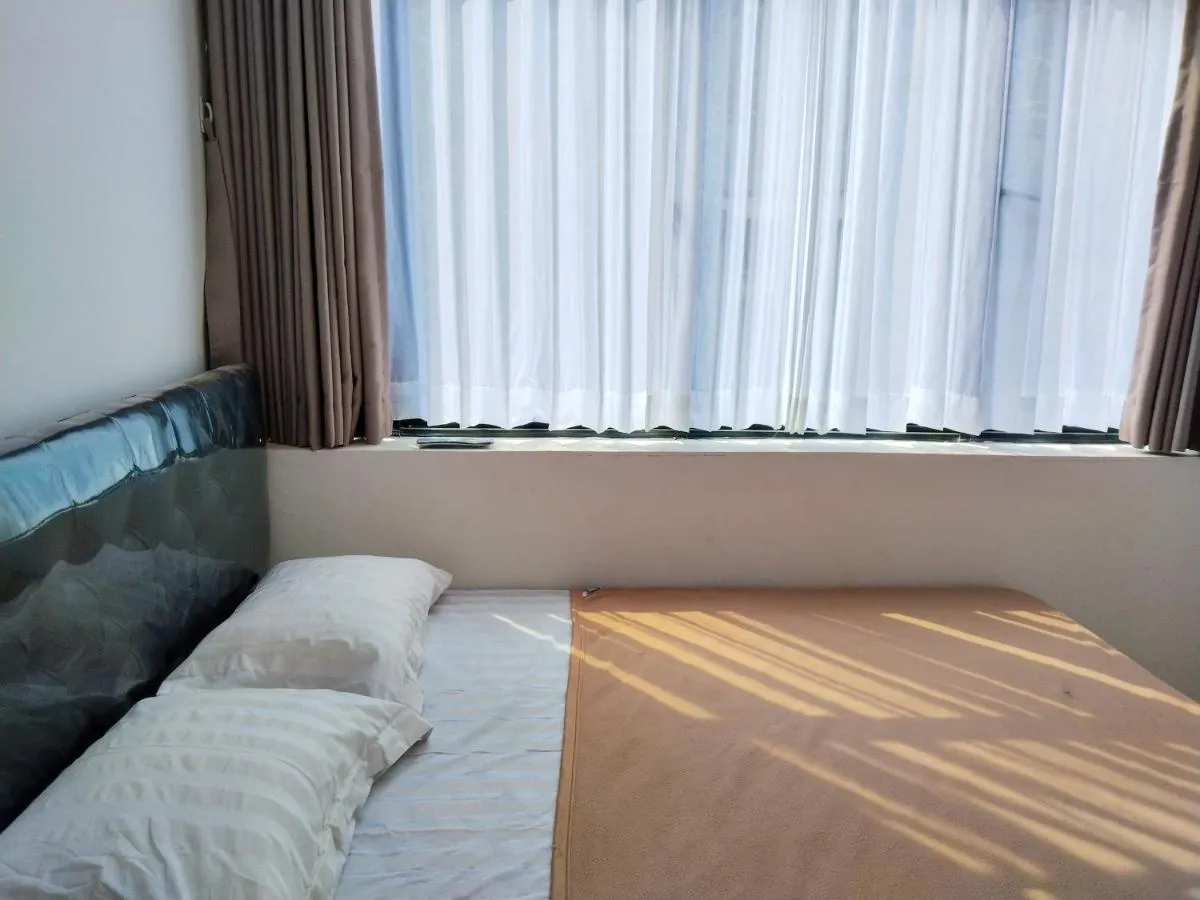 Image 5 of Themas Guest House