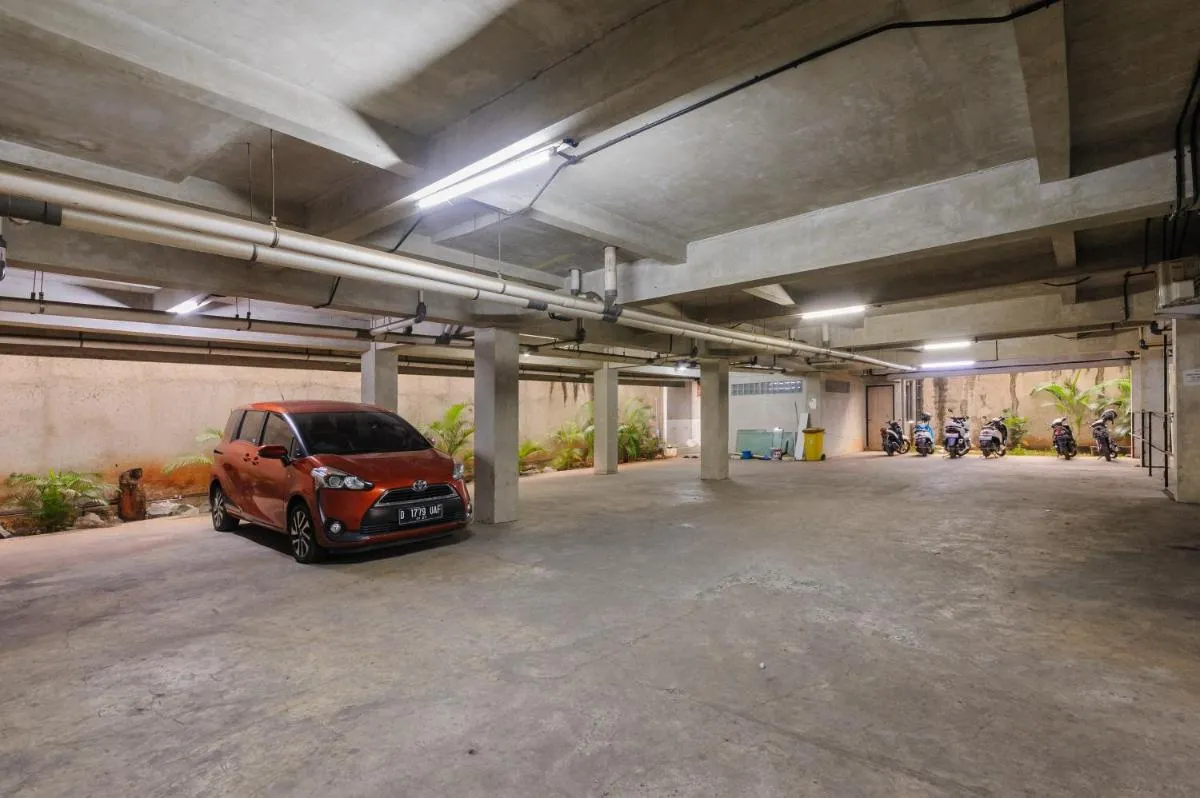 Image 5 of Urbanview Caverna Gandaria by RedDoorz