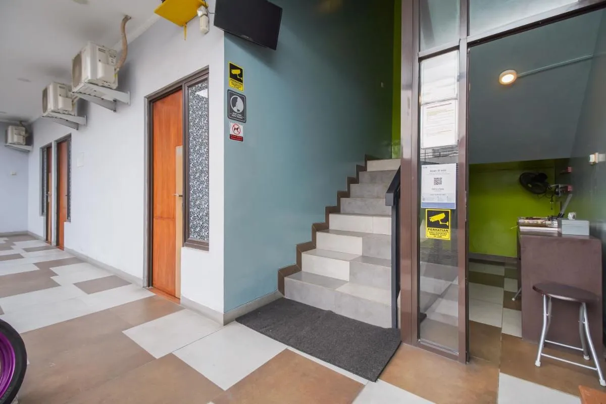 Image 3 of Urbanview Hotel Arafuru Residence Duren Sawit