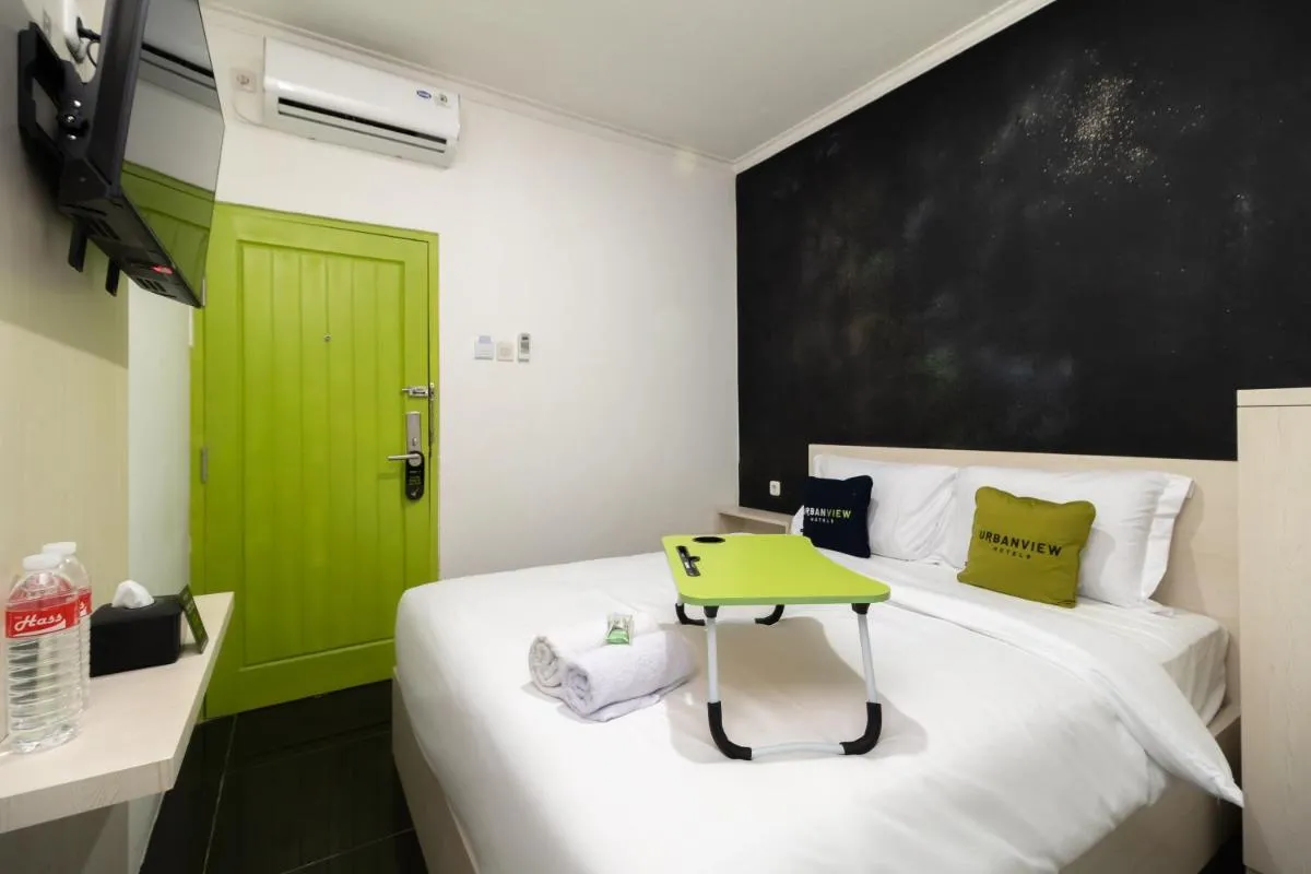 Image 6 of Urbanview Hotel Bizhome Artha Gading Boulevard by RedDoorz