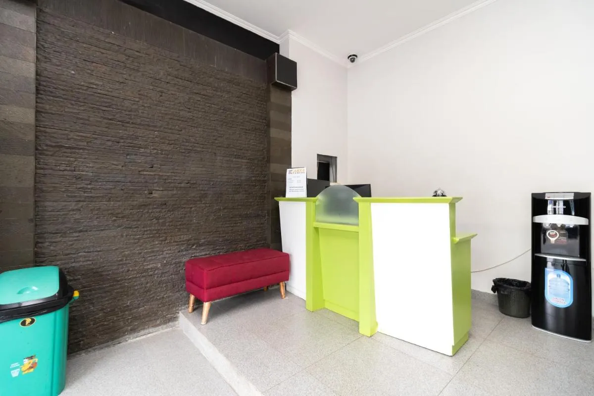 Image 3 of Urbanview Hotel Bizhome Artha Gading Boulevard by RedDoorz