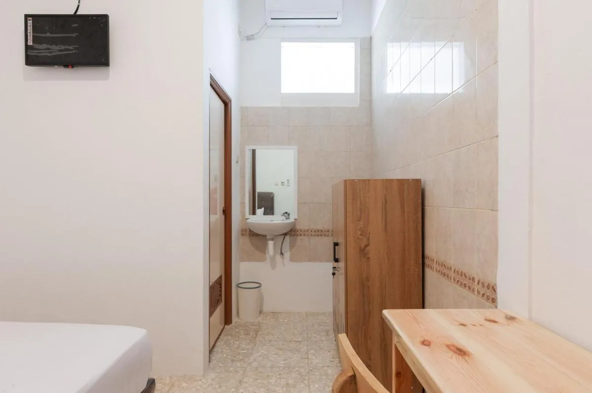 Image 2 of Urbanview Hotel De Breeze Kemang Jakarta by RedDoorz