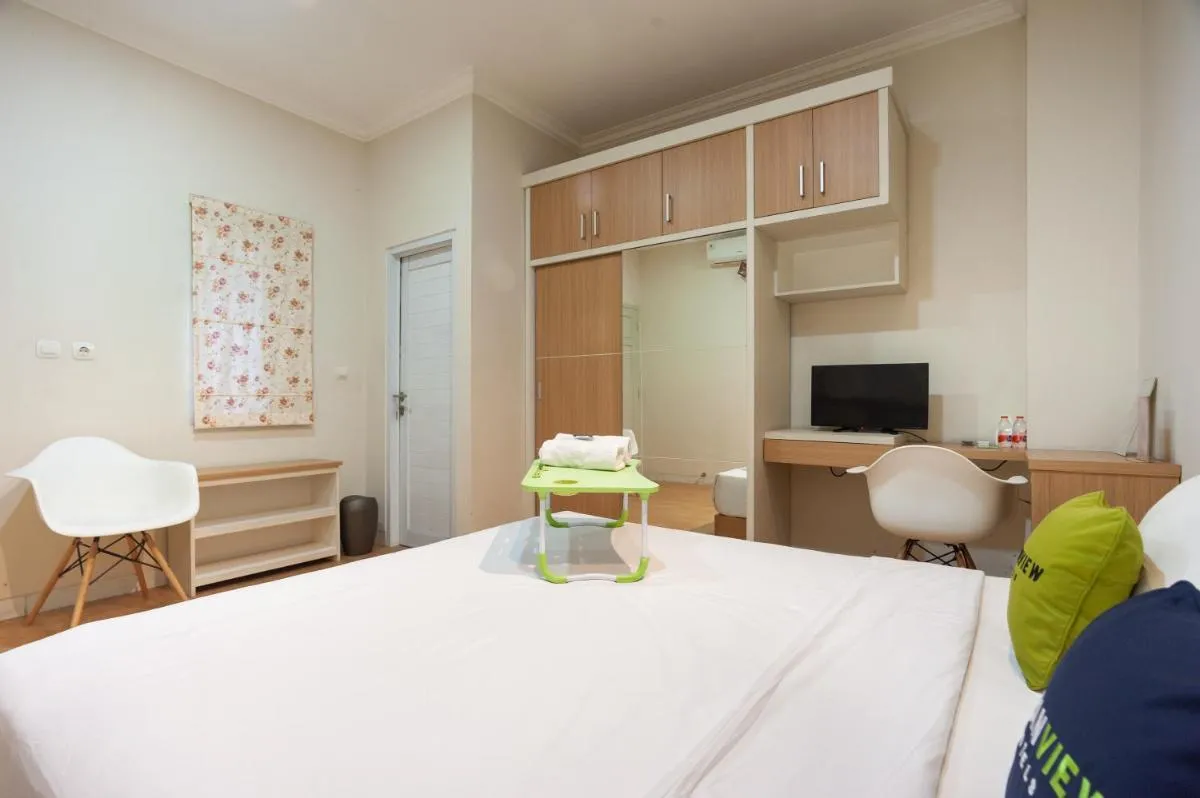 Image 3 of Urbanview Hotel Jagakarsa by RedDoorz