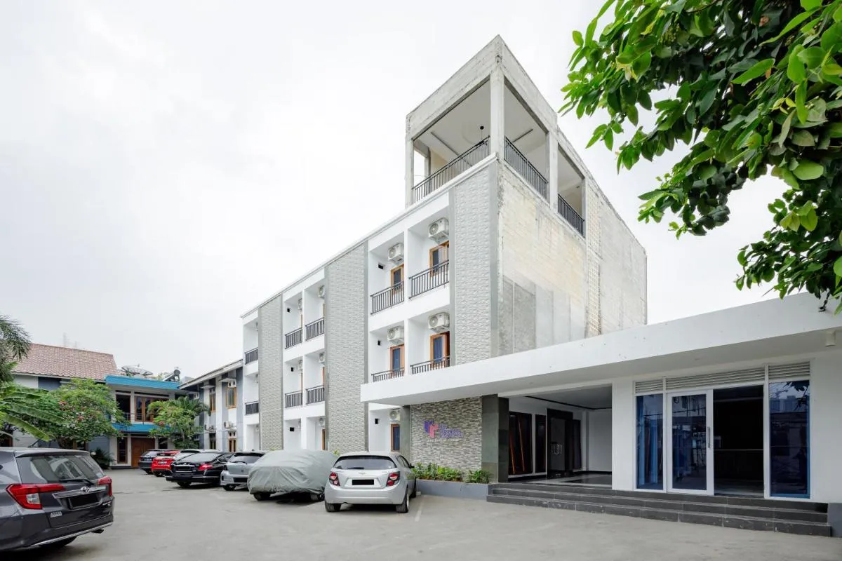 Image 5 of Urbanview Hotel Syariah The Ragunan Residence