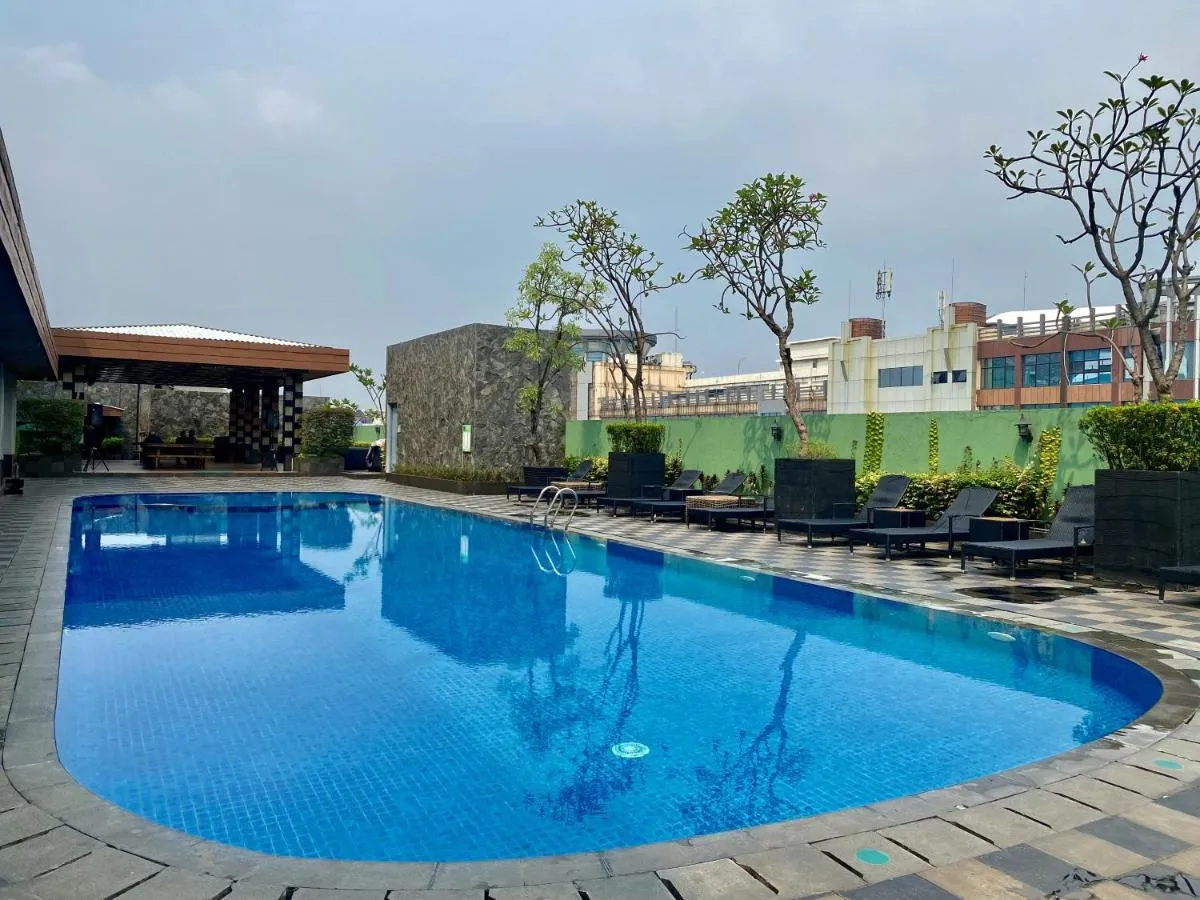 Image 1 of Whiz Prime Hotel Kelapa Gading