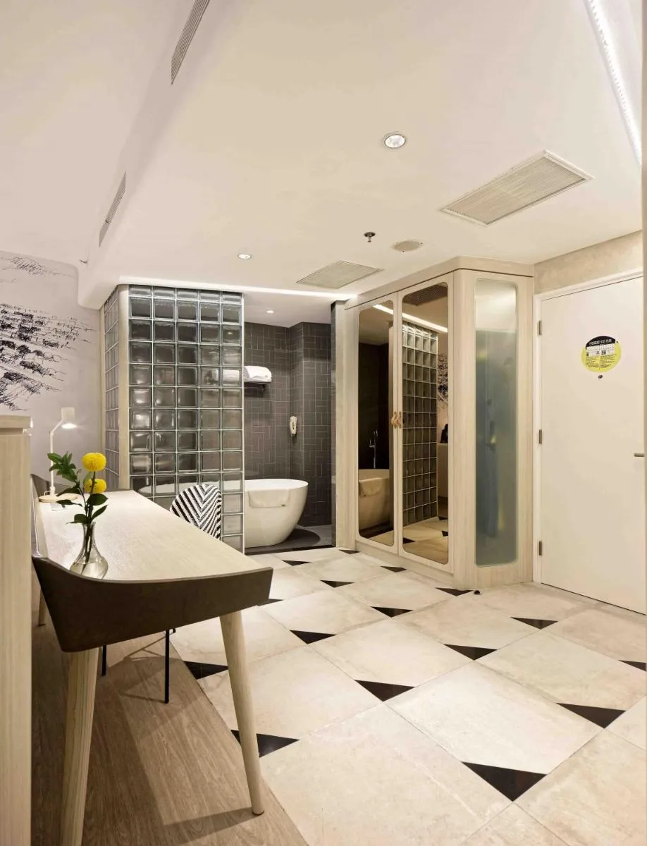 Image 3 of YELLO Hotel Harmoni