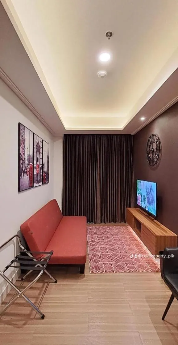 Image 6 of gold coast pik , 1 br , netflix , sofa bed ,London